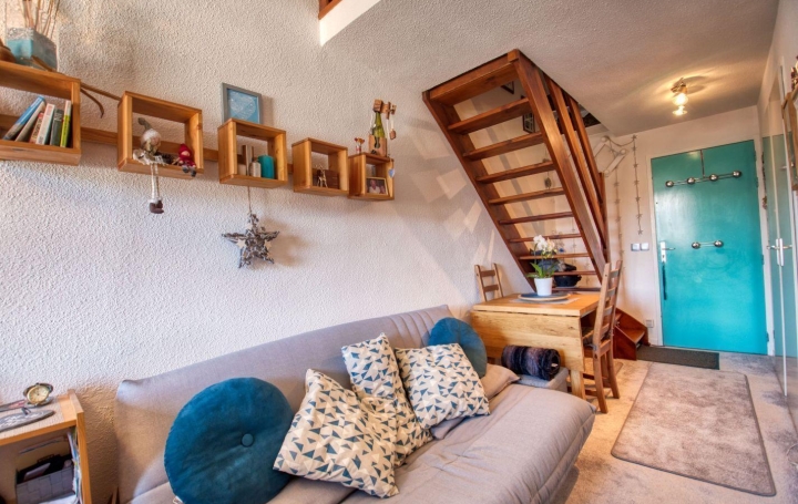 Appartement P2 MORILLON 29 m2 165 000 € Appartement P2 MORILLON 29 m2 165 000 €